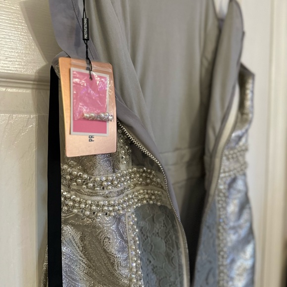 PrettyLittleThing Luci Pale Blue Premium High Neck Jacquard Lace Panel Mini *NWT - Picture 3 of 10